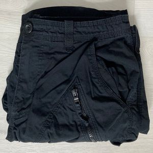 A | X cargo shorts !